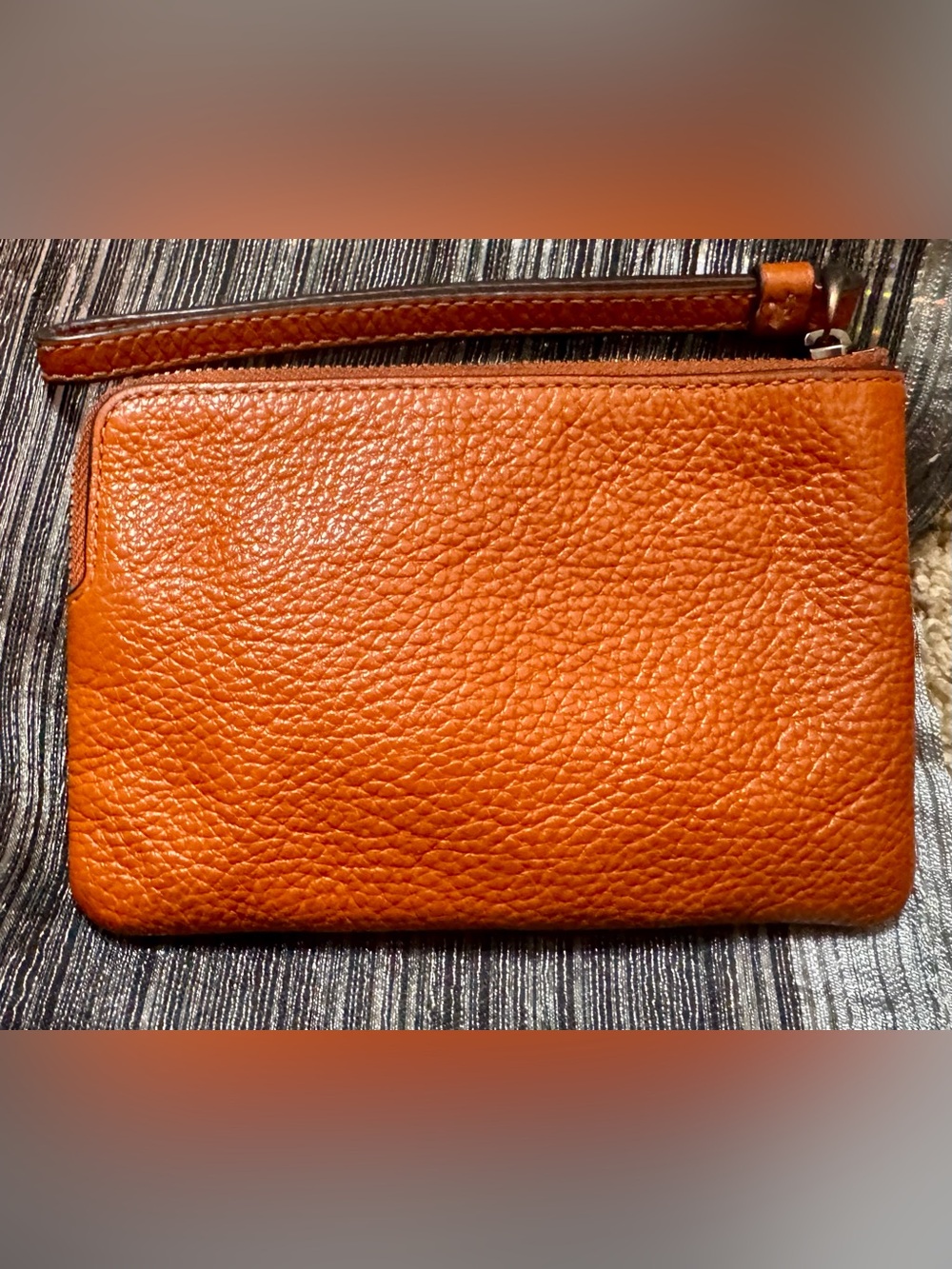 Coach C7420 Embossed Leather Horse and Carriage Corner Zip Wristlet (Ginger)-EUC - Picture 5 of 10